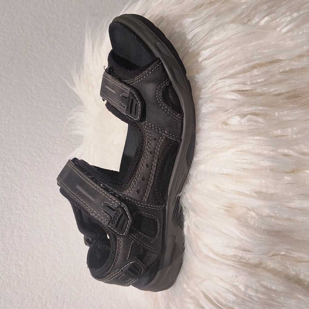 Ecco sandals